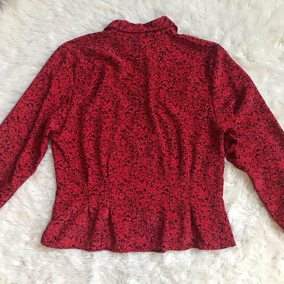 Vintage 1980s Impressions of California Red and Black Floral Blouse - Picture 7 of 15